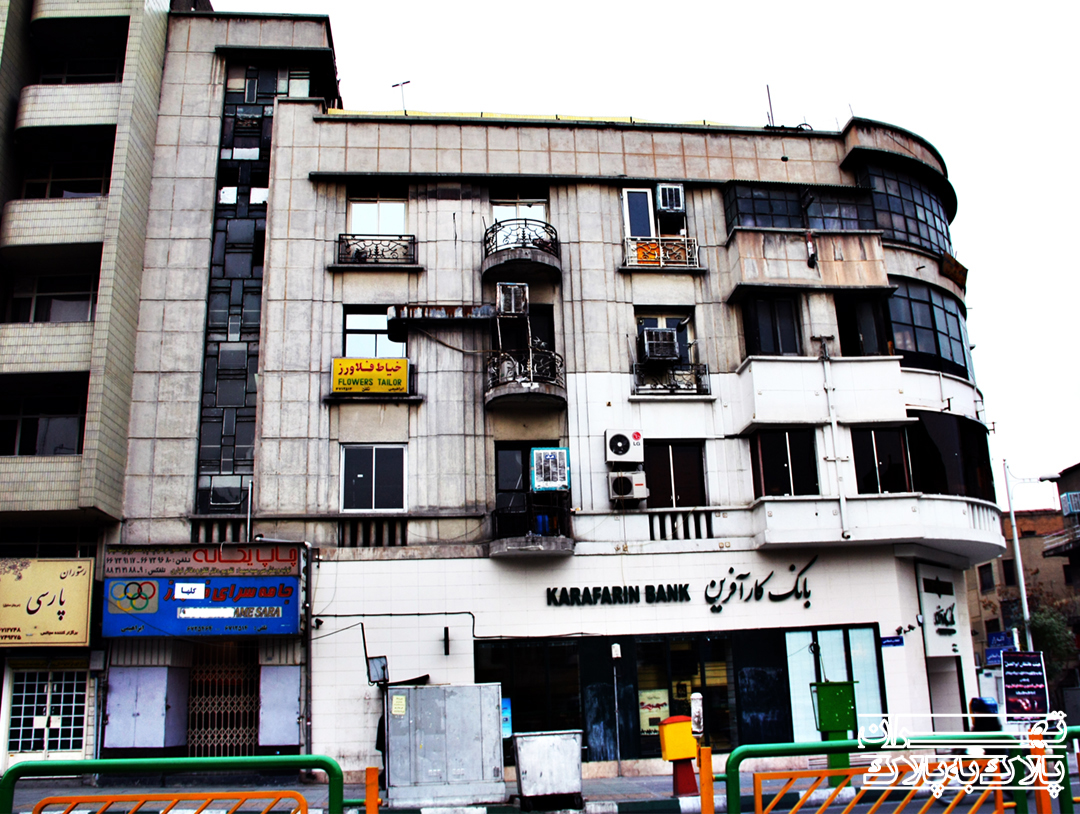 436